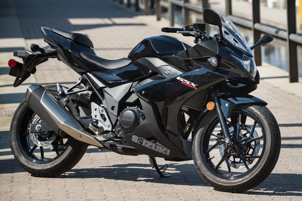 Xe Đua Mô Tô Giá Rẻ: Có Thật Sự Chất Lượng Và Đáng Mua?